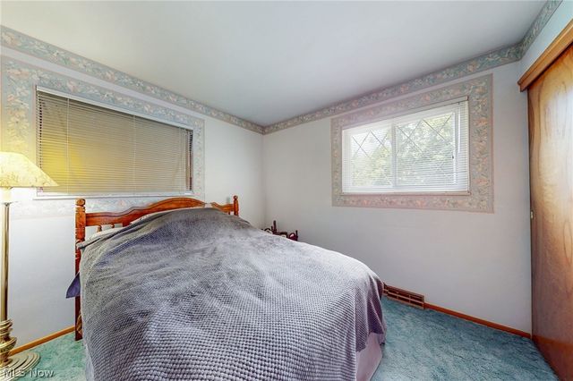 203 Opal Boulevard, Steubenville, OH 43952