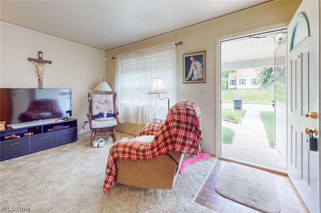 203 Opal Boulevard, Steubenville, OH 43952