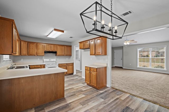 311 N Sawmill Road, Searcy, AR 72143