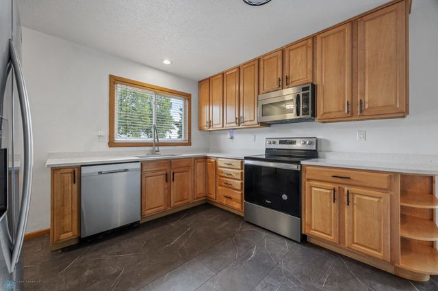 1838 17th Street S, Fargo, ND 58103
