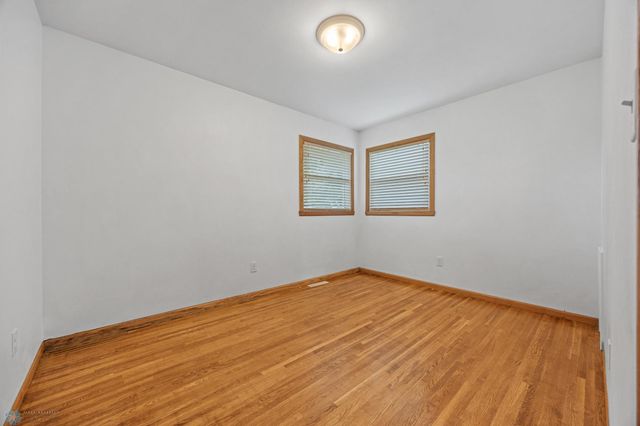 1838 17th Street S, Fargo, ND 58103