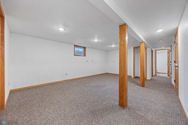 1838 17th Street S, Fargo, ND 58103