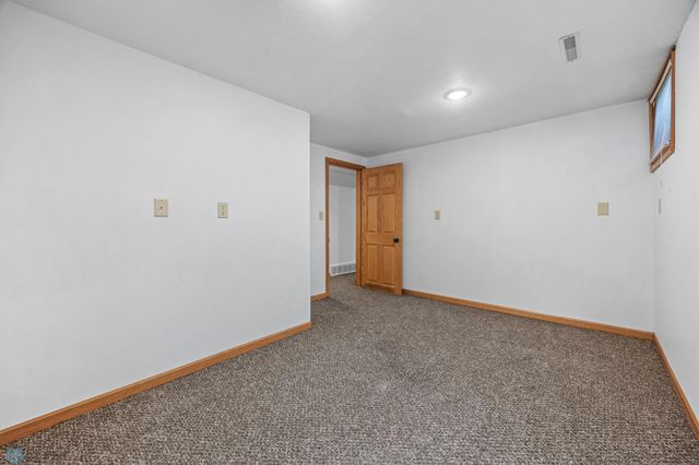 1838 17th Street S, Fargo, ND 58103