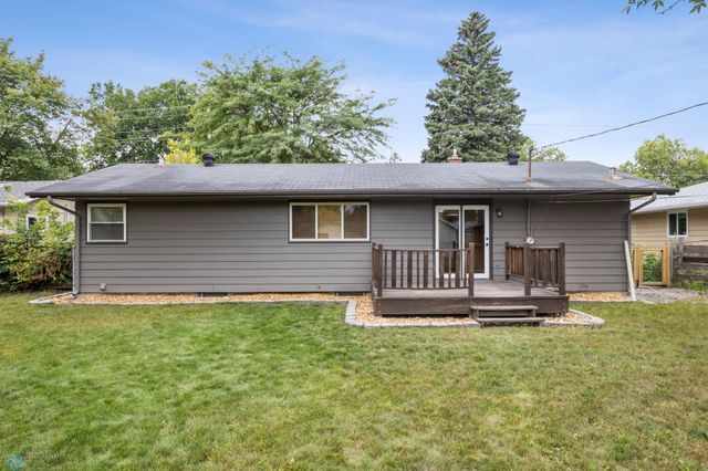 1838 17th Street S, Fargo, ND 58103