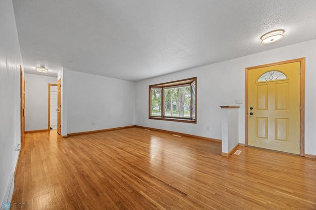 1838 17th Street S, Fargo, ND 58103