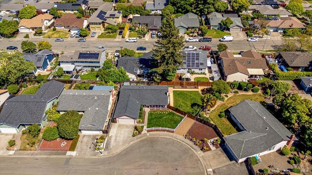 1526 Bruce Ct, Santa Rosa, CA 95401