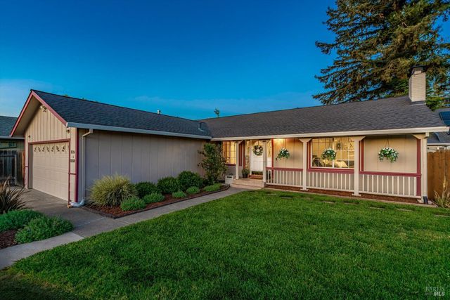 1526 Bruce Ct, Santa Rosa, CA 95401