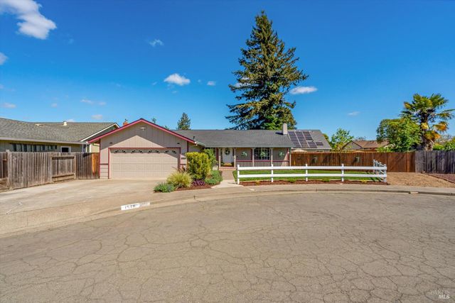 1526 Bruce Ct, Santa Rosa, CA 95401