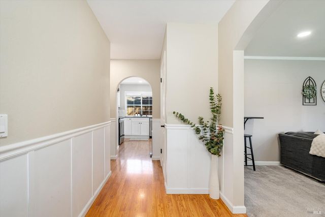 1526 Bruce Ct, Santa Rosa, CA 95401