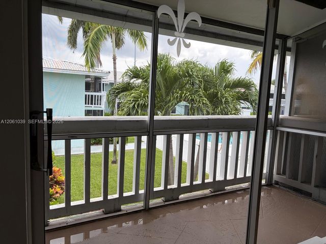 322 N Federal Hwy 233, Deerfield Beach, FL 33441