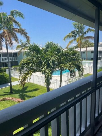 322 N Federal Hwy 233, Deerfield Beach, FL 33441