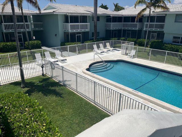 322 N Federal Hwy 233, Deerfield Beach, FL 33441