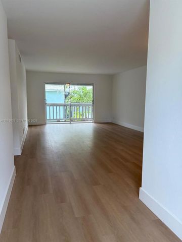 322 N Federal Hwy 233, Deerfield Beach, FL 33441