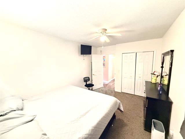 3926 E 27th Street, Des Moines, IA 50317