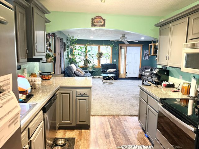 3926 E 27th Street, Des Moines, IA 50317