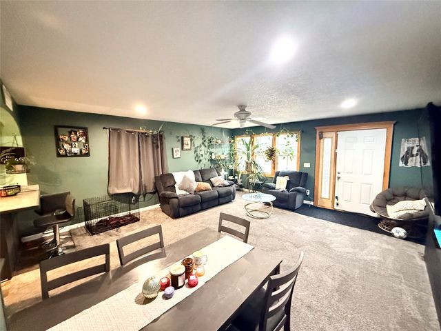 3926 E 27th Street, Des Moines, IA 50317