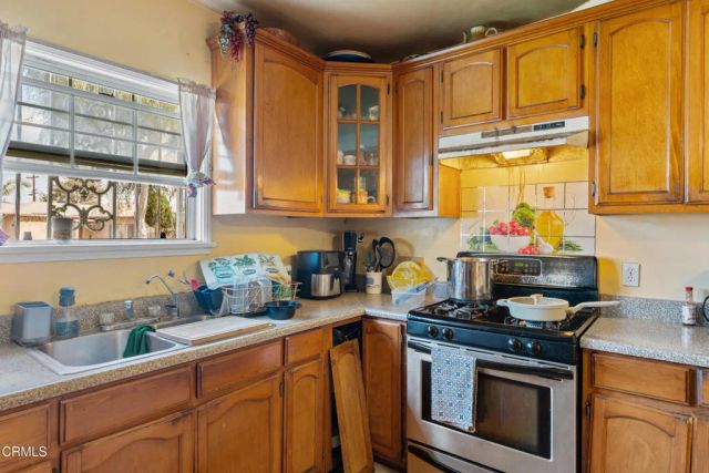 2428 Glenwood Place, South Gate, CA 90280