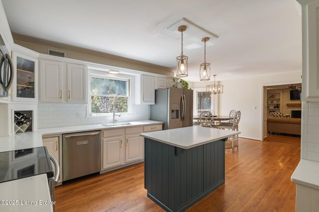 3504 Trail Ridge Rd, Louisville, KY 40241