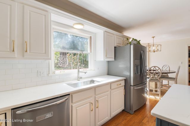 3504 Trail Ridge Rd, Louisville, KY 40241