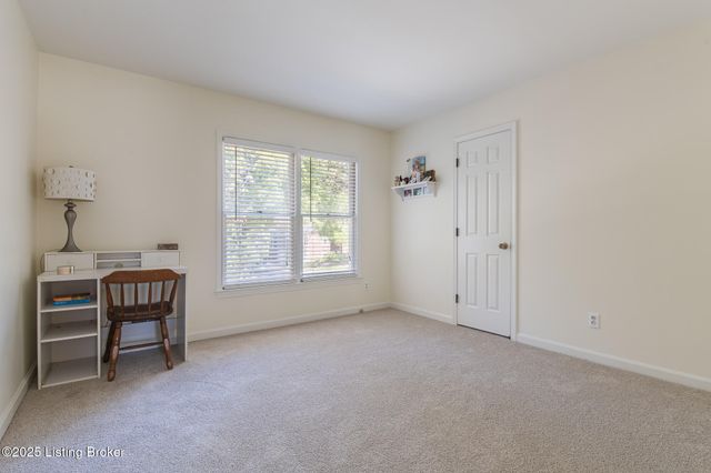 3504 Trail Ridge Rd, Louisville, KY 40241