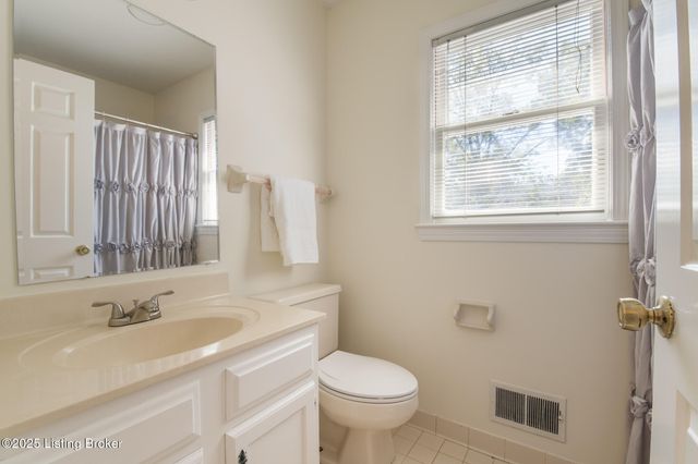 3504 Trail Ridge Rd, Louisville, KY 40241