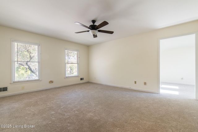 3504 Trail Ridge Rd, Louisville, KY 40241