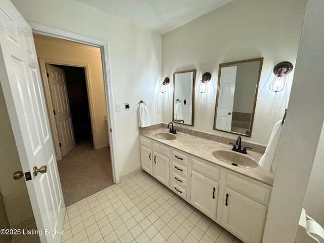 3504 Trail Ridge Rd, Louisville, KY 40241