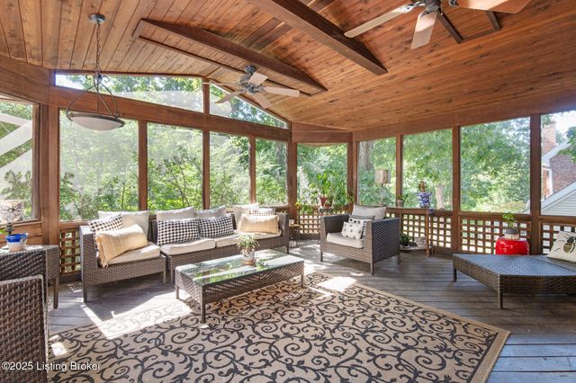 3504 Trail Ridge Rd, Louisville, KY 40241