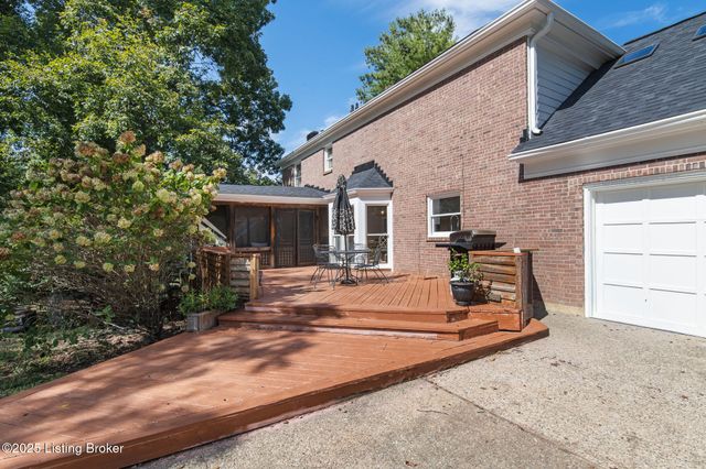 3504 Trail Ridge Rd, Louisville, KY 40241