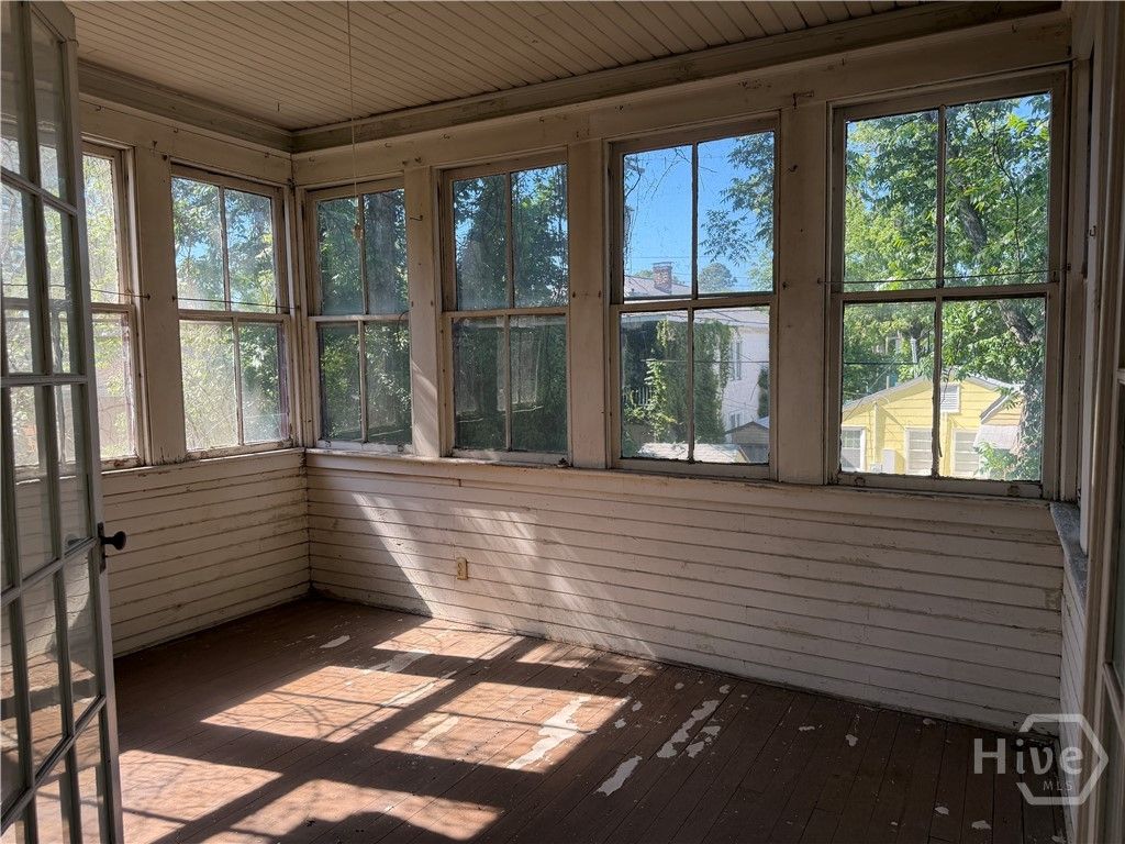 Image 10 of property listing at 641 E 39th Street, Savannah, GA 31401