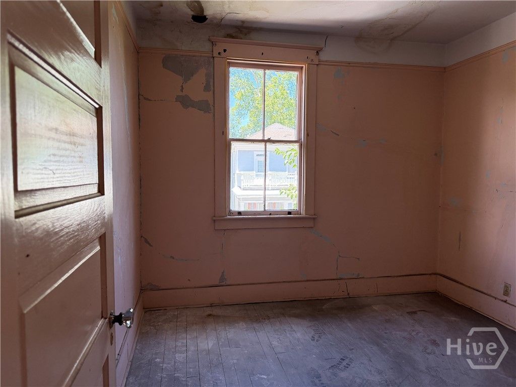Image 11 of property listing at 641 E 39th Street, Savannah, GA 31401