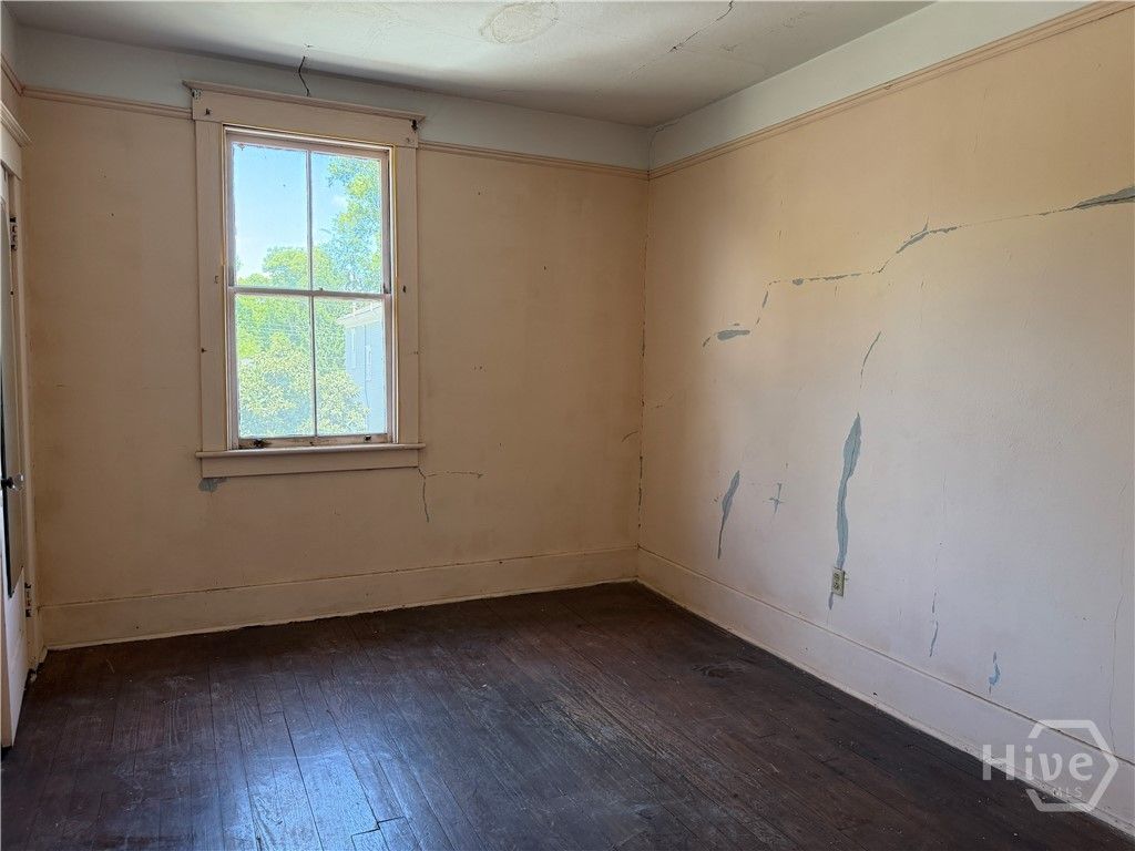 Image 12 of property listing at 641 E 39th Street, Savannah, GA 31401