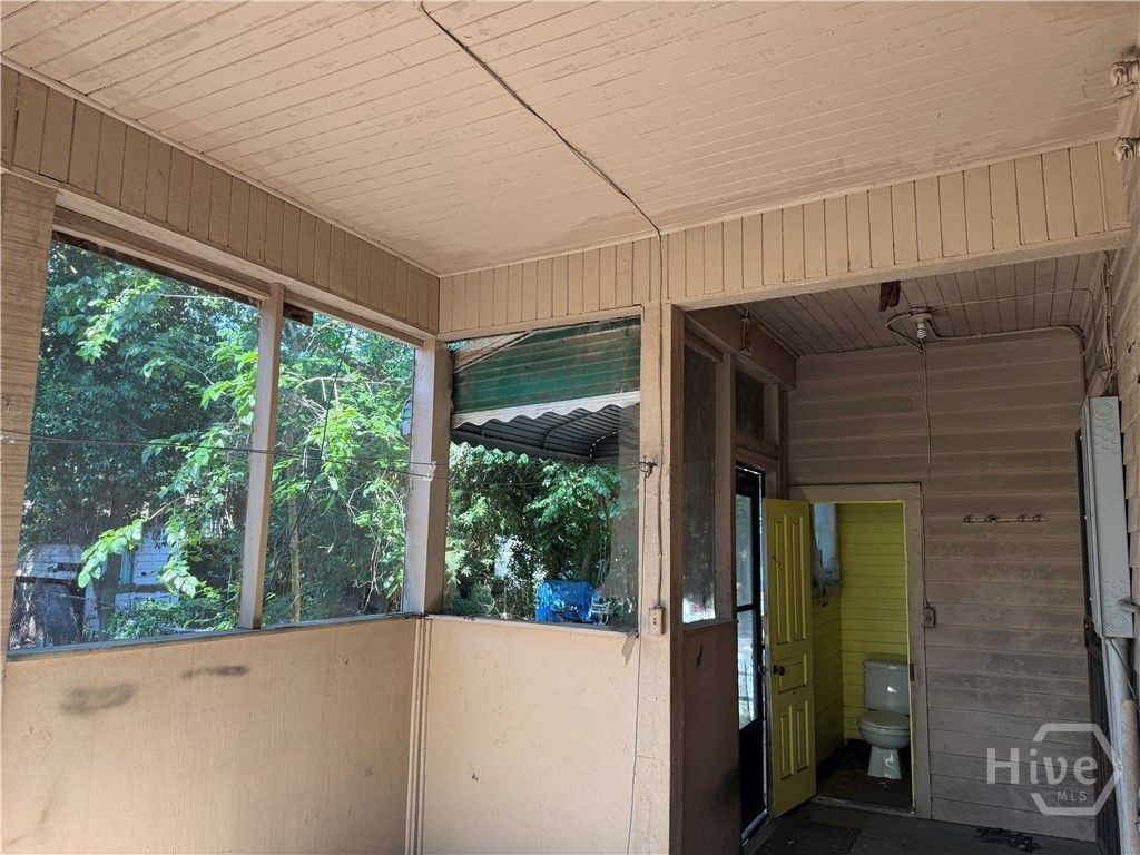 Image 14 of property listing at 641 E 39th Street, Savannah, GA 31401
