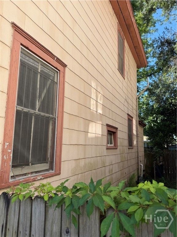 Image 2 of property listing at 641 E 39th Street, Savannah, GA 31401
