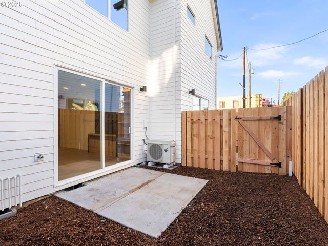 6213 Ne Stanton St, Portland, OR 97213