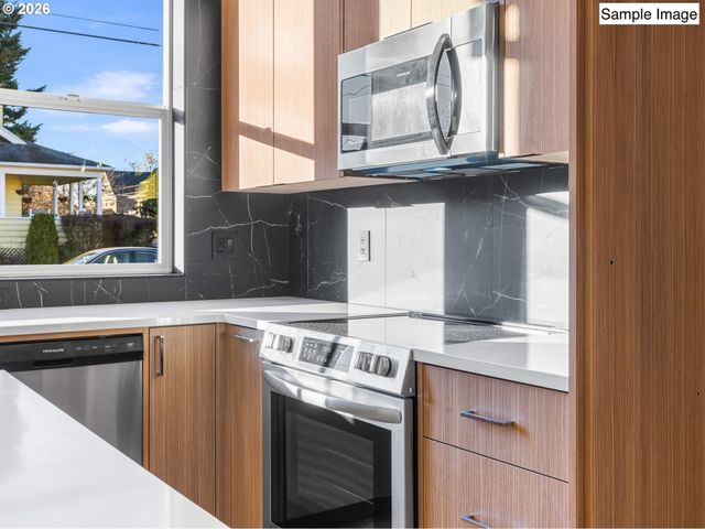 6213 Ne Stanton St, Portland, OR 97213