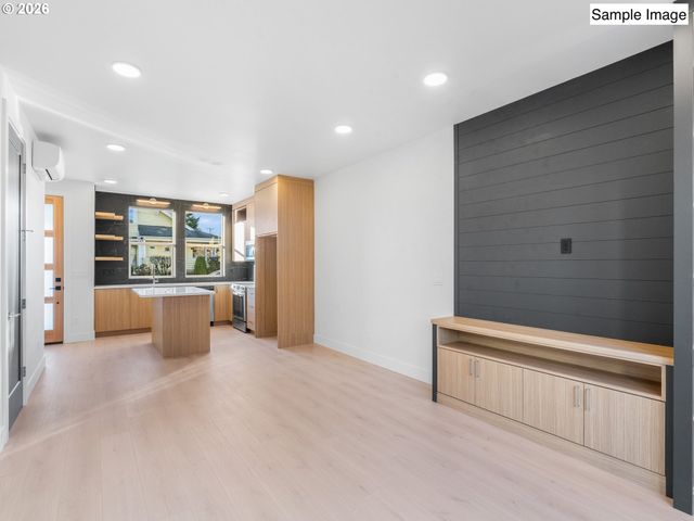 6213 Ne Stanton St, Portland, OR 97213