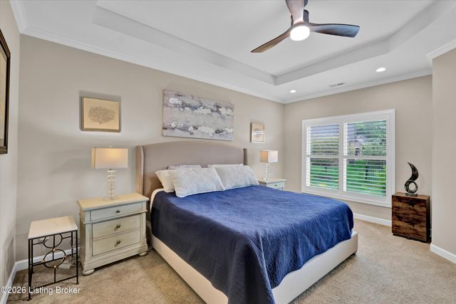 9329 Cross Meadows Cir, Louisville, KY 40291