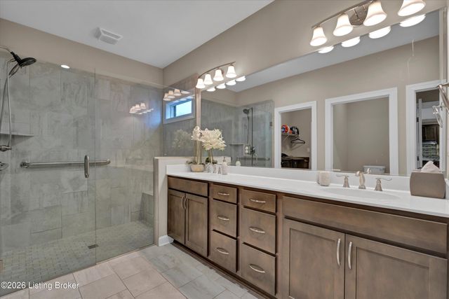 9329 Cross Meadows Cir, Louisville, KY 40291