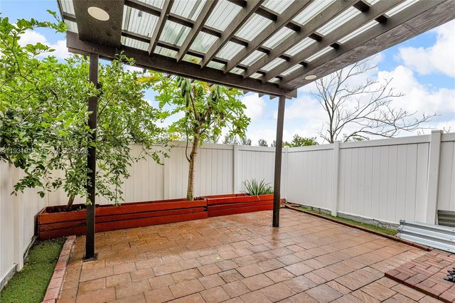 3549 W 89th Pl 3549, Hialeah, FL 33018