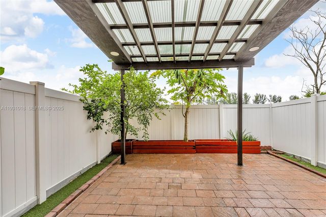 3549 W 89th Pl 3549, Hialeah, FL 33018