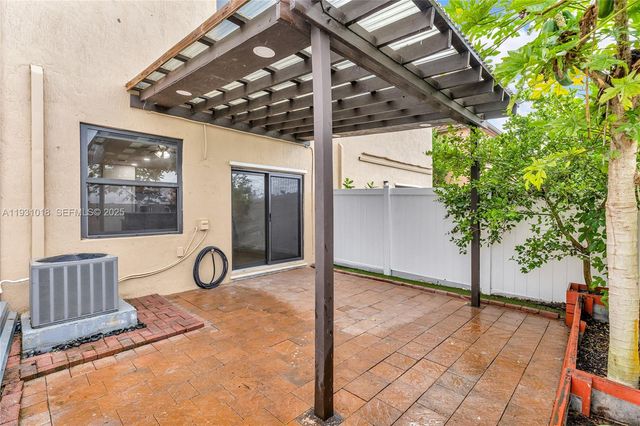 3549 W 89th Pl 3549, Hialeah, FL 33018