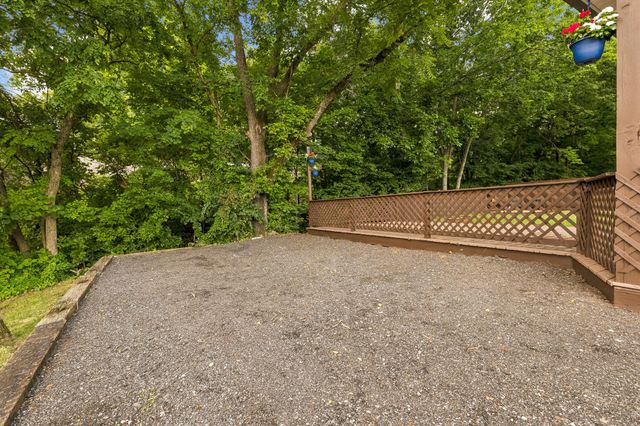 200 Cullum Ave, Dickson, TN 37055