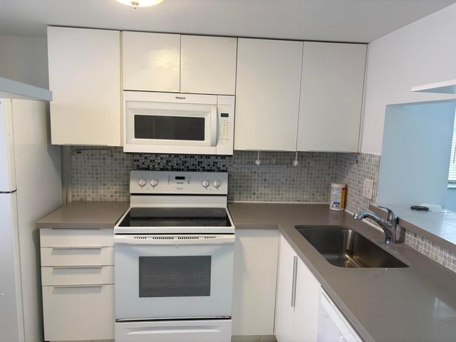 19761 SW 114th Avenue 240, Miami, FL 33157