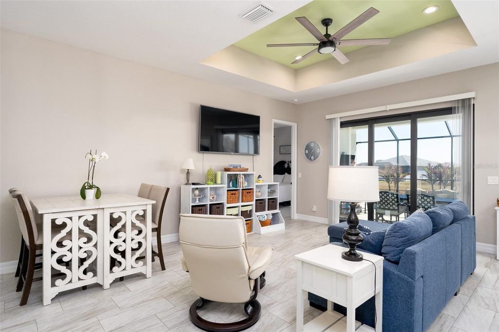 Image 18 of property listing at 151 LIME TREE PARK, Rotonda West, FL 33947