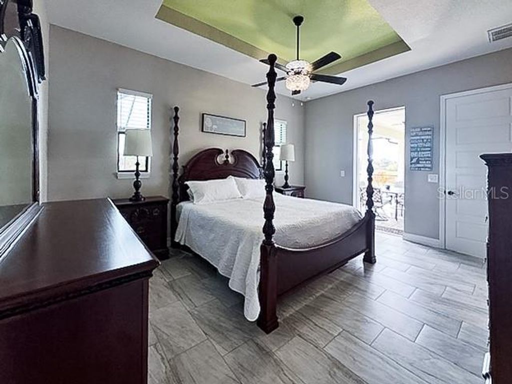 Image 28 of property listing at 151 LIME TREE PARK, Rotonda West, FL 33947