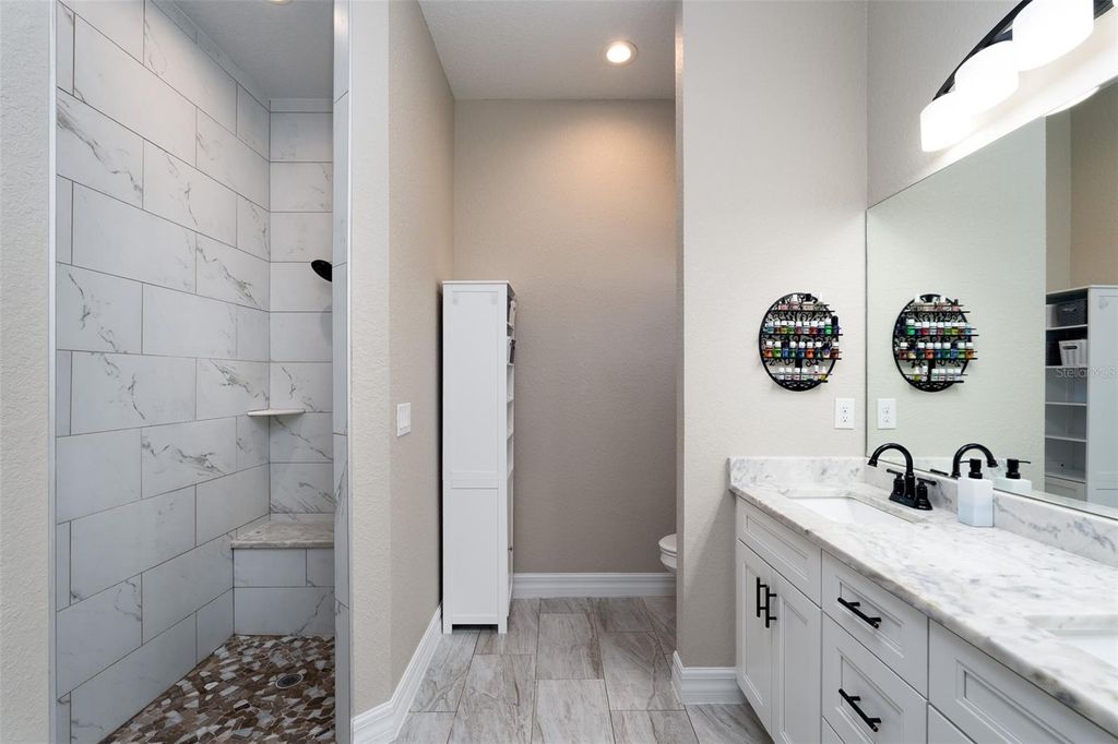 Image 30 of property listing at 151 LIME TREE PARK, Rotonda West, FL 33947