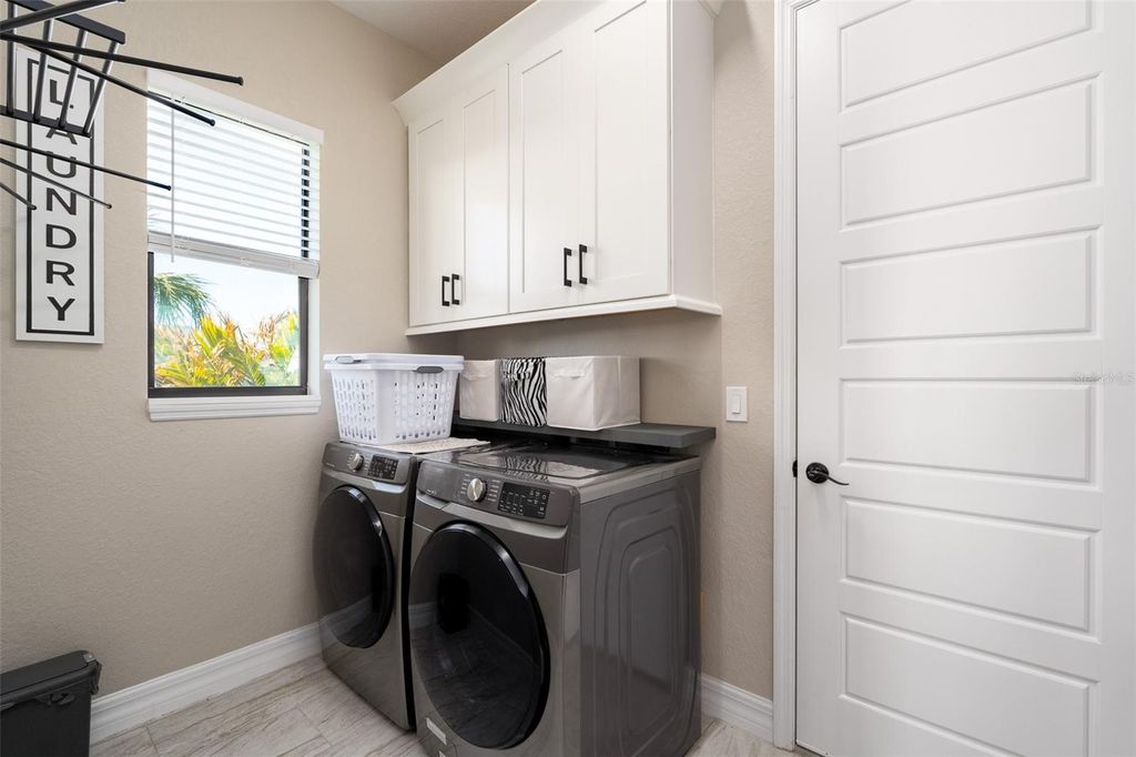 Image 37 of property listing at 151 LIME TREE PARK, Rotonda West, FL 33947