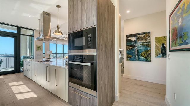 33 S PALM AVENUE 901, Sarasota, FL 34236