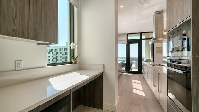 33 S PALM AVENUE 901, Sarasota, FL 34236